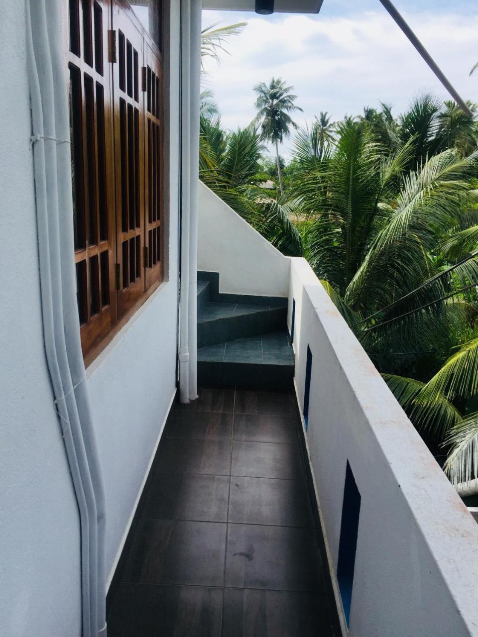 Sanjula Apartments Hikkaduwa Zewnętrze zdjęcie